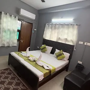 https://hotel-aparajita.hotels-varanasi.com